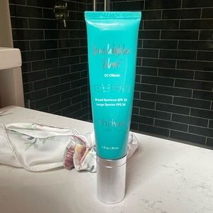 Thrive Causemetics Light Buildable Blur